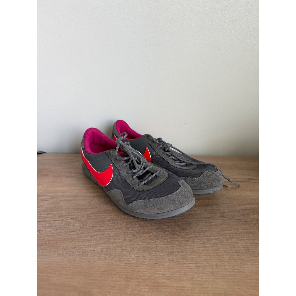 Nike Victoria NM Womens Size 10 Gray Red Pink Suede Sneakers 525323-066 2012